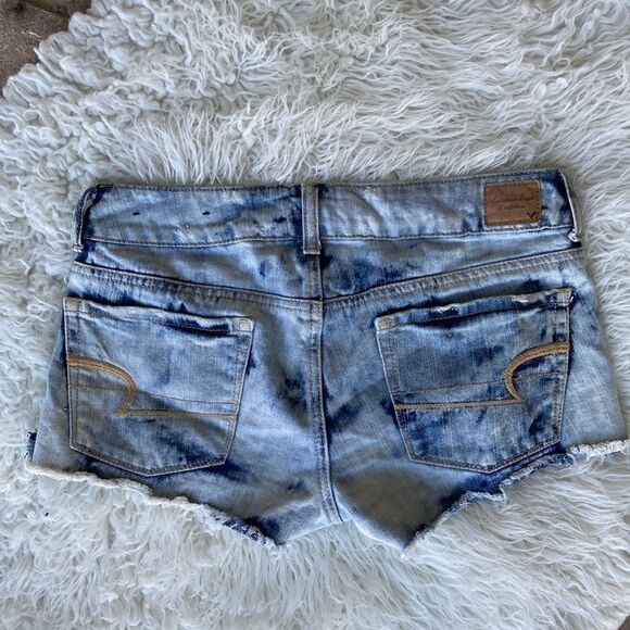 American Eagle Outfitters Distressed Embellished Tye Dye Raw Hem Shorts Sz 2 - Picture 7 of 12